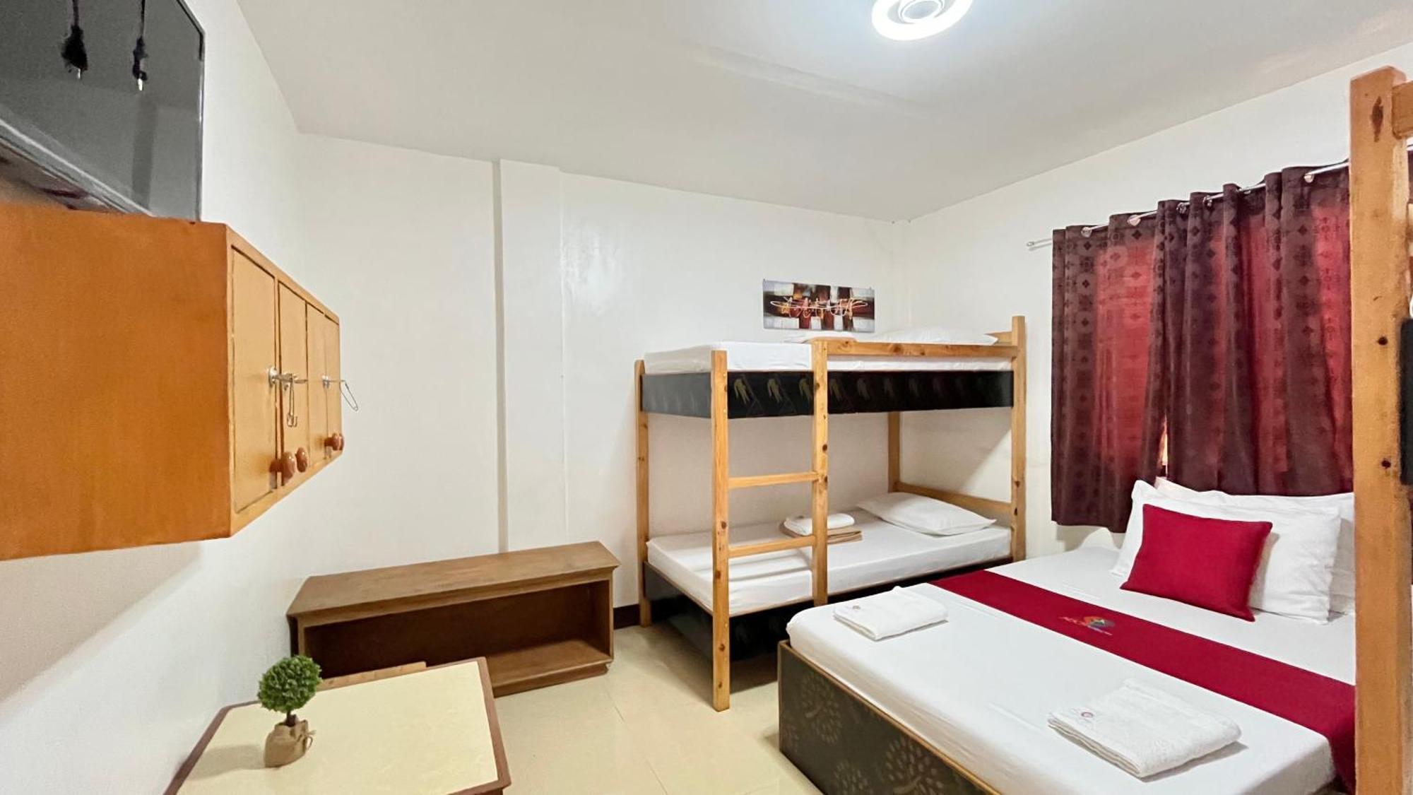 Mkb Pension Coron Exterior photo