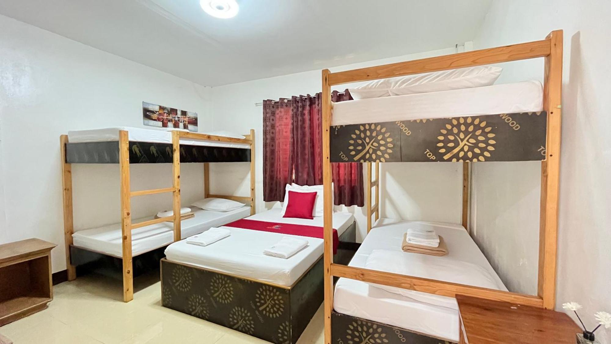 Mkb Pension Coron Exterior photo