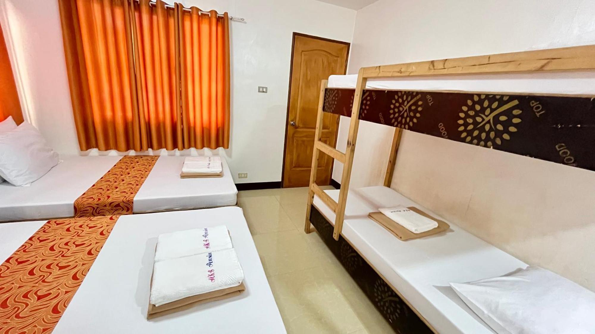 Mkb Pension Coron Exterior photo